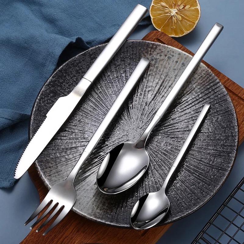 24 Pieces Cutlery set